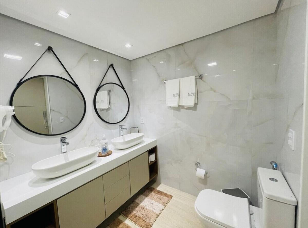 Flat Luxuoso Alto Padrao Frente Mar Com 2 Suites No Iate Plaza Форталеза Экстерьер фото